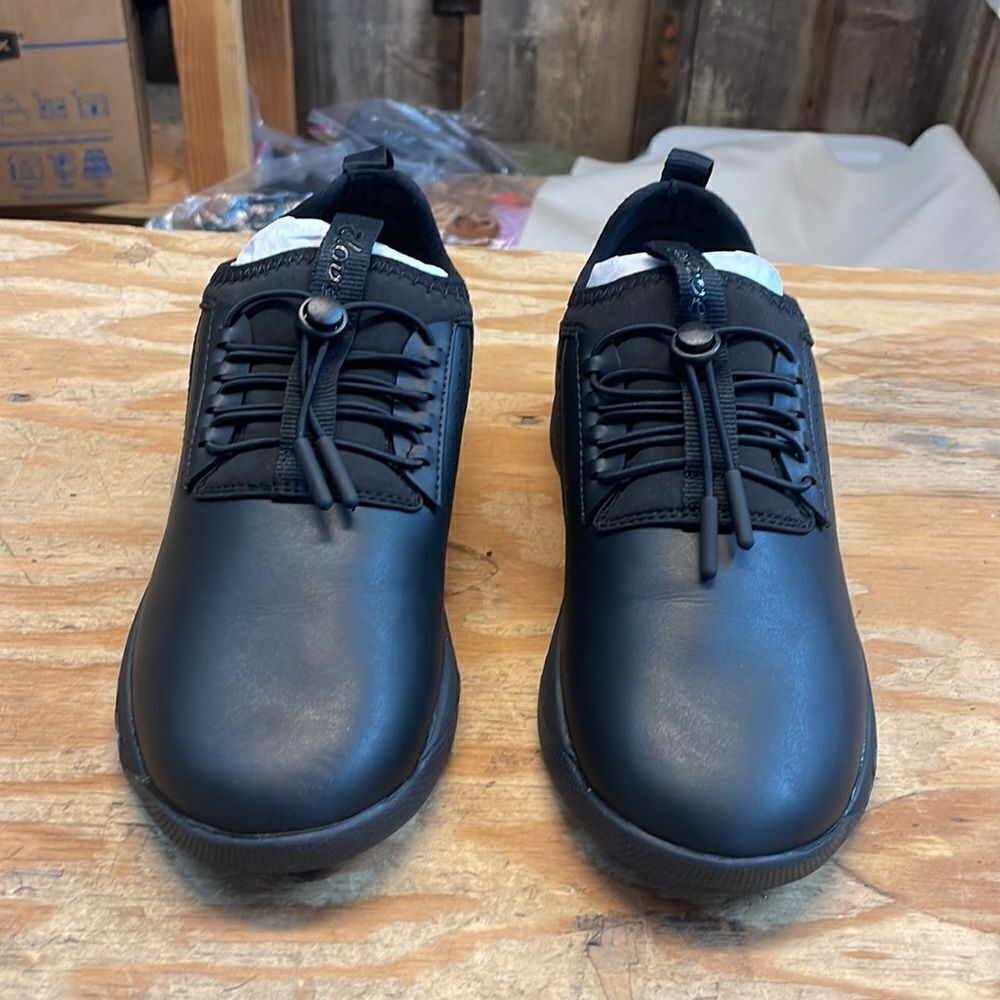 NWT Clove woman’s black tennis shoes - Picture 2 of 15